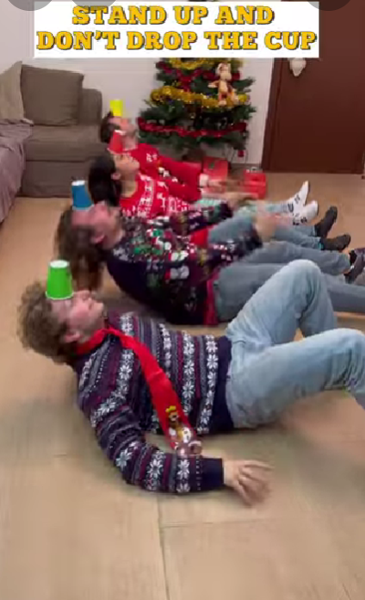 stand up and don't drop the cup game image